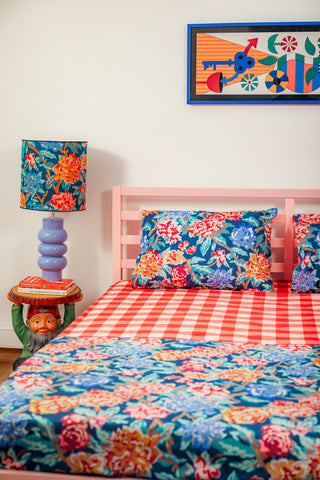 Bed Linen Set (Flowers/Red Check)