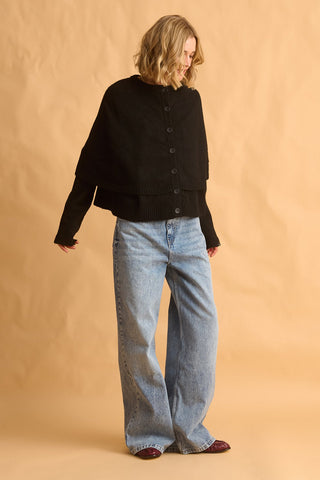 karavan clothing fashion fall winter 25 homecoming krvn collection elsa knitted cape black