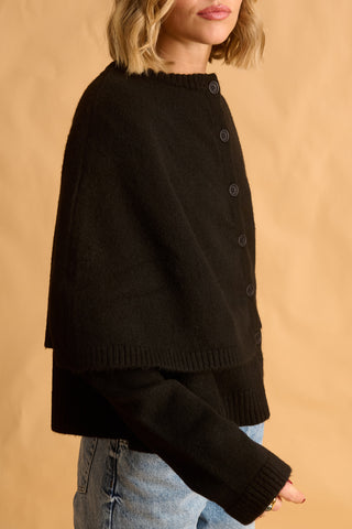 karavan clothing fashion fall winter 25 homecoming krvn collection elsa knitted cape black