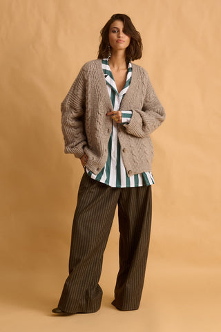 karavan clothing fashion fall winter 25 homecoming krvn collection dolores knitted cardigan beige