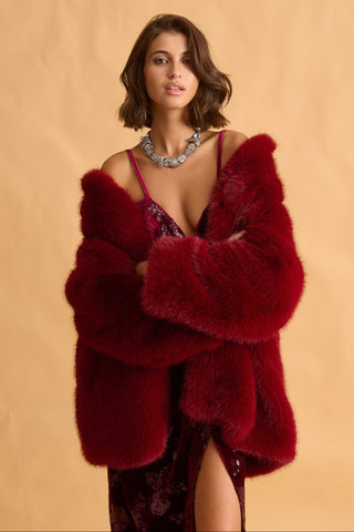 karavan clothing fashion fall winter 25 homecoming krvn collection kimi coat bordeaux