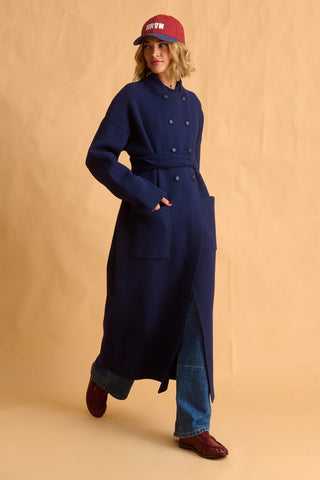 karavan clothing fashion fall winter 25 homecoming krvn collection suzan knitted coat blue