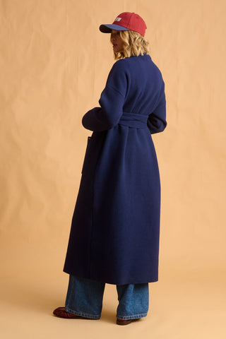 karavan clothing fashion fall winter 25 homecoming krvn collection suzan knitted coat blue