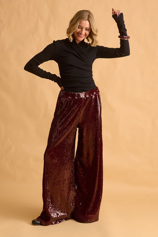 karavan clothing fashion fall winter 25 homecoming krvn collection shannon top black