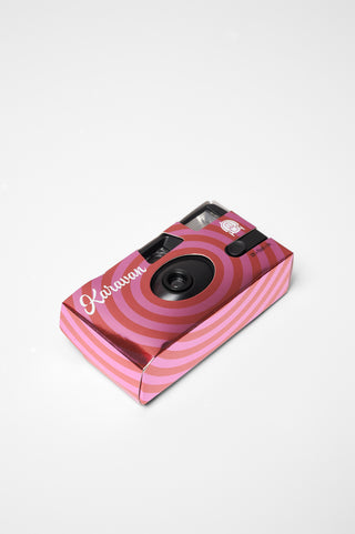 karavan clothing fashion spring summer 26 nai weekendwear collection camera pink red
