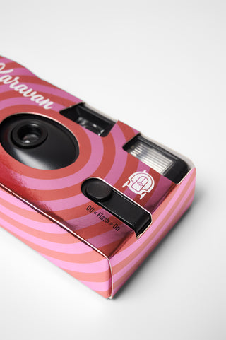 karavan clothing fashion spring summer 26 nai weekendwear collection camera pink red