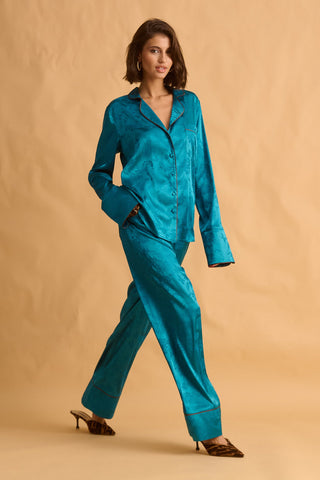 karavan clothing fashion fall winter 25 krvn homecoming collection lorde shirt petrol