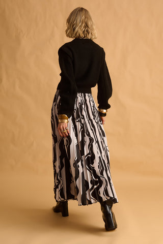 karavan clothing fashion fall winter 25 homecoming krvn collection salma knitted top black