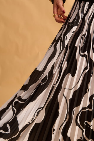 karavan clothing fashion fall winter 25 krvn homecoming collection carita skirt wavy black white