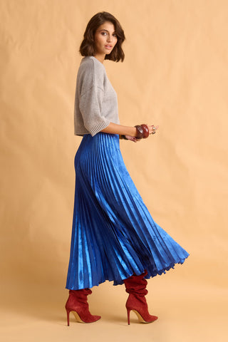 karavan clothing fashion fall winter 25 krvn homecoming collection amalia knitted crop top grey