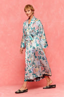 karavan fall winter 26' collection blance robe floral gray