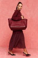 karavan fall winter 26' collection billie bag leather burgundy
