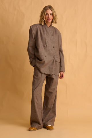 karavan clothing fashion fall winter 25 homecoming krvn collection beatriz blazer checked brown