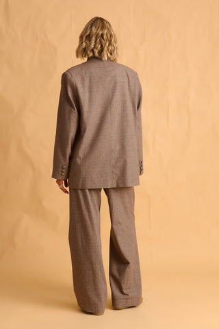 karavan clothing fashion fall winter 25 homecoming krvn collection beatriz blazer checked brown