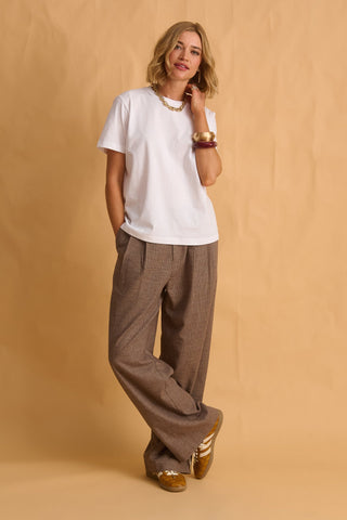 karavan clothing fashion fall winter 25 homecoming krvn collection helia tee white grey