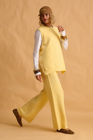karavan clothing fashion fall winter 25 homecoming krvn collection nemy knitted trousers lemon