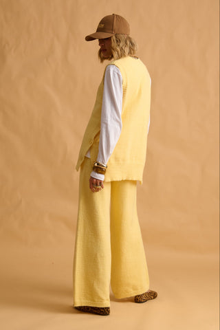 karavan clothing fashion fall winter 25 homecoming krvn collection nemy knitted trousers lemon