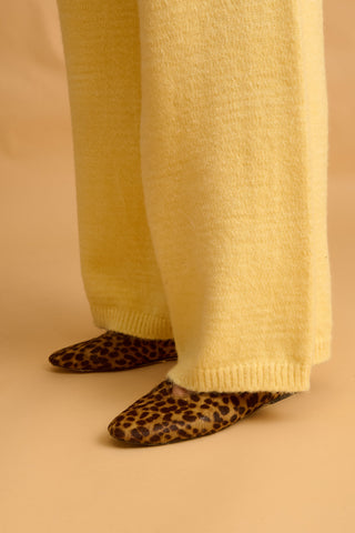 karavan clothing fashion fall winter 25 homecoming krvn collection nemy knitted trousers lemon