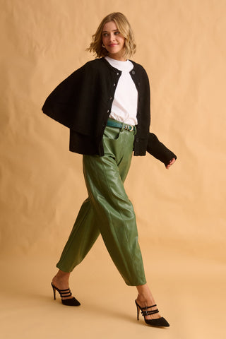 karavan clothing fashion fall winter 25 homecoming krvn collection elsa knitted cape black