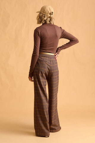 karavan clothing fashion fall winter 25 homecoming krvn collection lois trousers checked brown