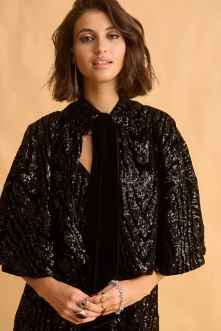 karavan clothing fashion fall winter 25 krvn homecoming collection saori cape black