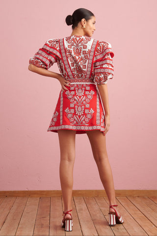 karavan clothing fashion spring summer 24 collection yana shirt