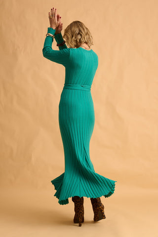 karavan clothing fashion fall winter 25 homecoming krvn collection patrizia knitted dress green