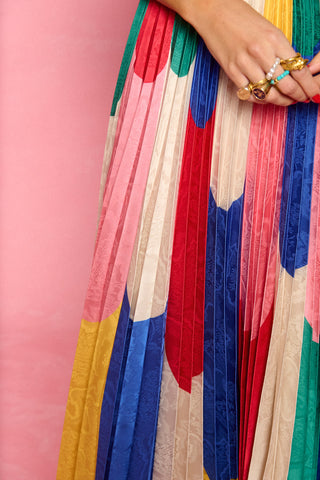 karavan clothing fashion spring summer 26 nai collection zendaya skirt multicolor waves