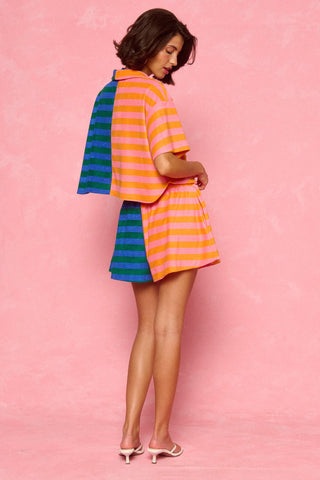 karavan clothing fashion spring summer 26 nai weekendwear collection maribel crop shirt orange pink green blue lines