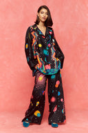 karavan fall winter 26' collection mae shirt black