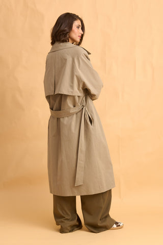 karavan clothing fashion fall winter 25 homecoming collection ashley trench coat beige