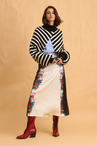 karavan clothing fashion fall winter 25 homecoming collection nancy knitted shrug black white stripes