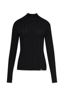 karavan fall winter 26' collection gabby knitted top black