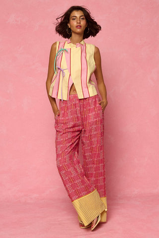 karavan clothing fashion spring summer 26 nai weekendwear collection raquel top pink yellow stripes