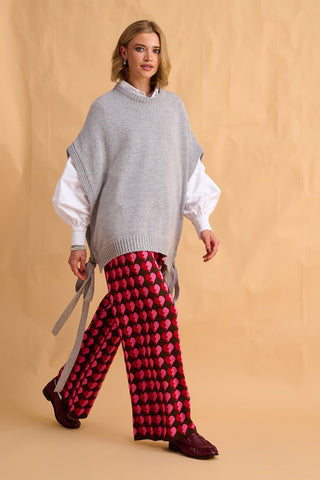 karavan clothing fashion fall winter 25 homecoming collection jadis knitted trousers black red hearts 