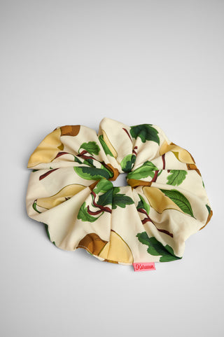 Rory Scrunchie (Pears/Ivory)