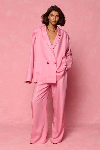 karavan clothing fashion spring summer 26 nai weekendwear collection lucinda blazer pink
