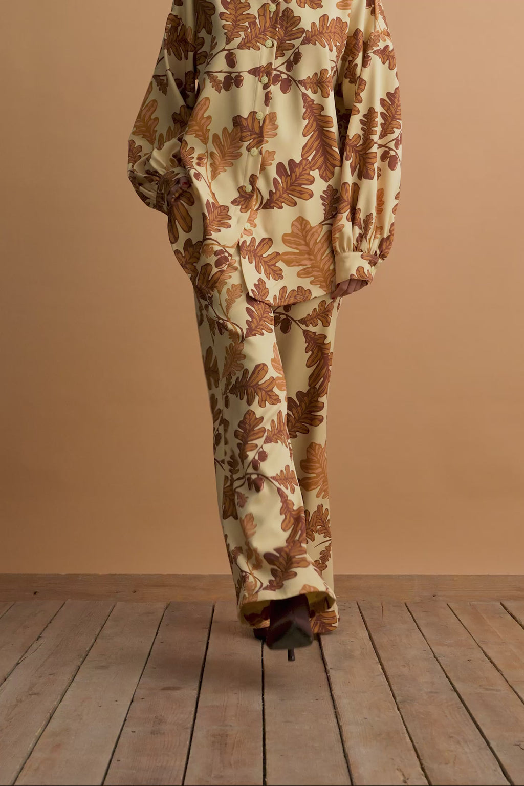 karavan clothing fashion well i did fall winter 24 25 corinne trousers oak green 