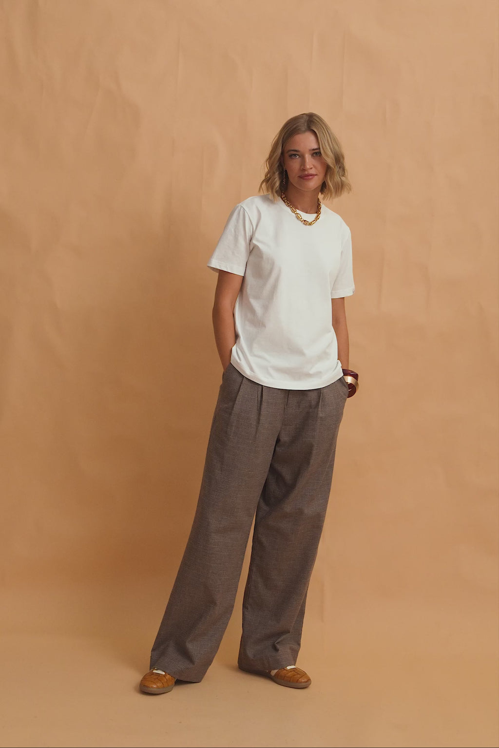 karavan clothing fashion fall winter 25 homecoming krvn collection daria trousers checked brown