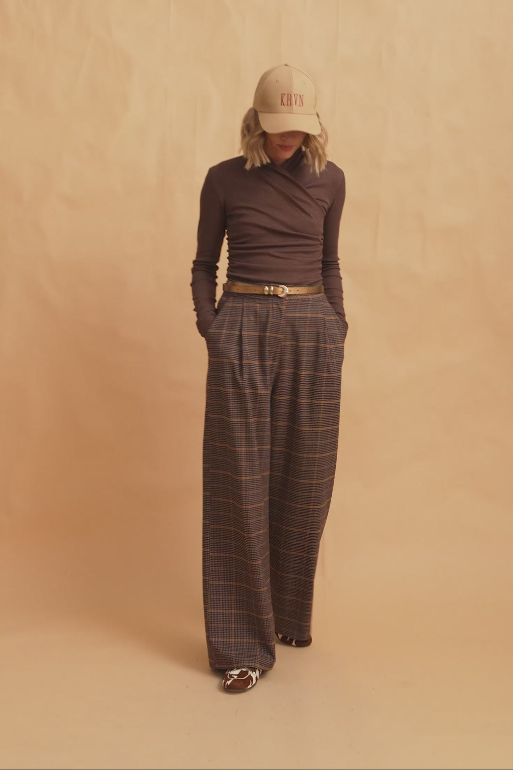 karavan clothing fashion fall winter 25 homecoming krvn collection lois trousers checked brown