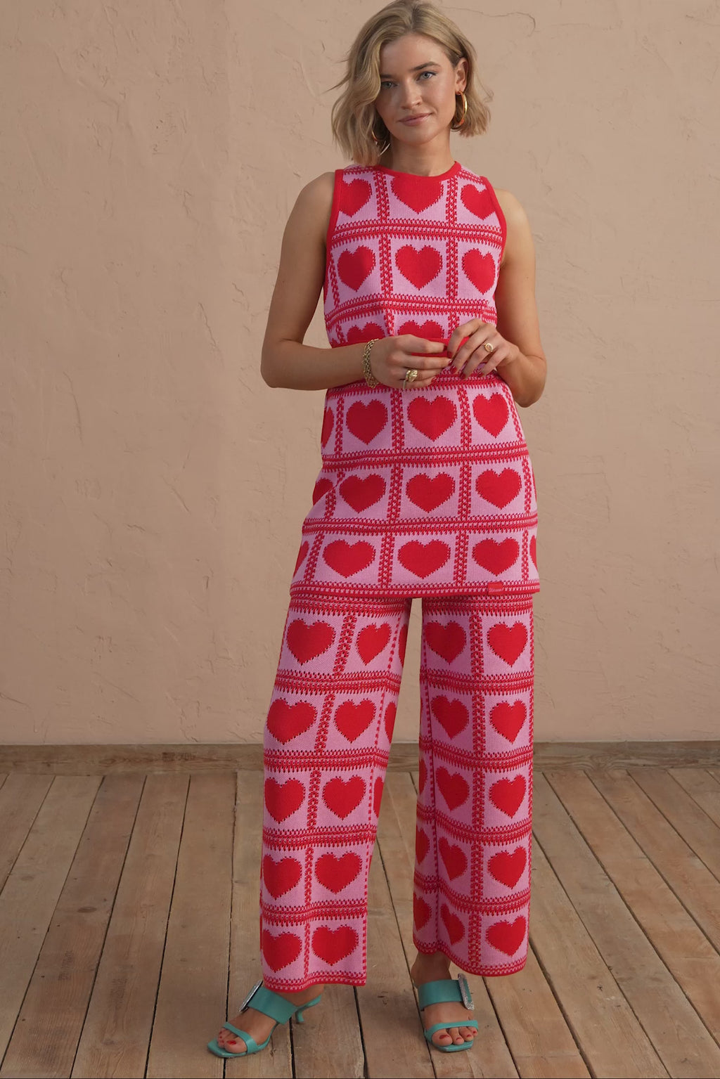 karavan clothing fashion spring summer 25 valentina knitted top pink red hearts
