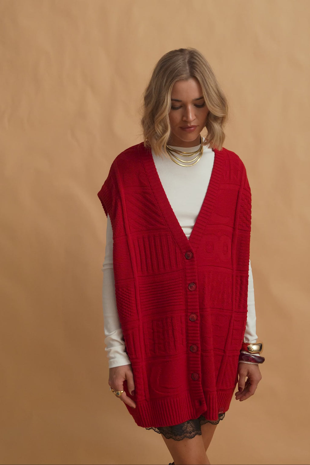 karavan clothing fashion fall winter 25 homecoming krvn collection raquel knitted vest red