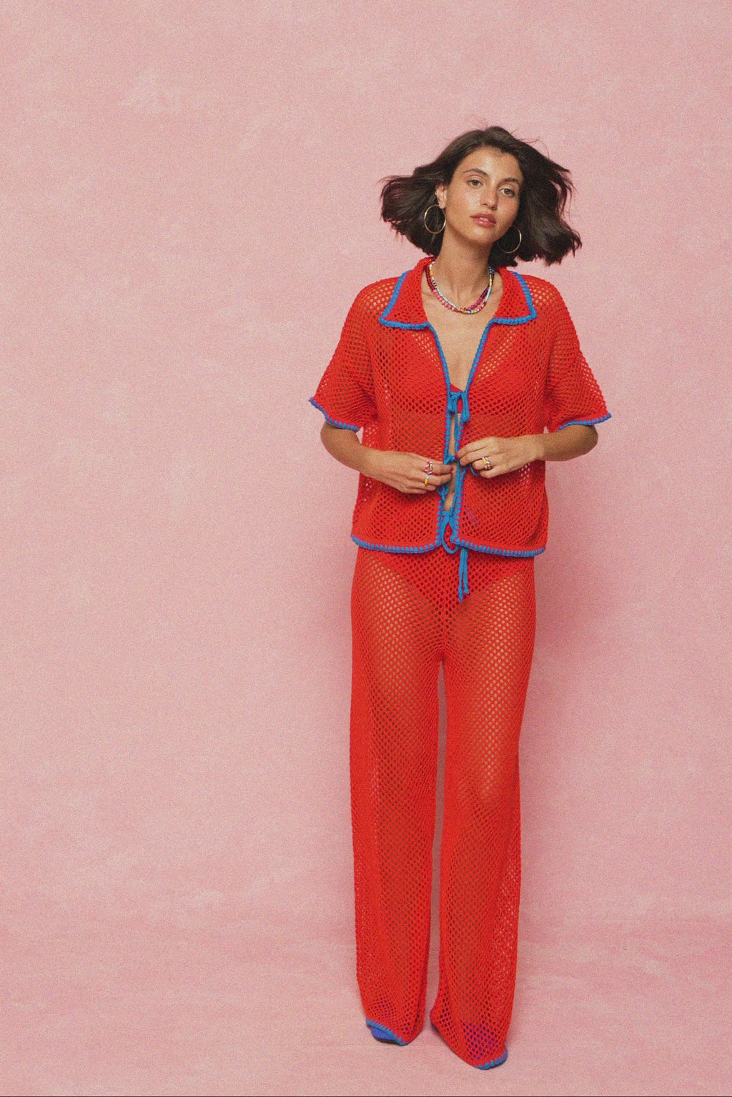 karavan clothing fashion spring summer 26 nai weekendwear collection ruby knitted trousers red blue