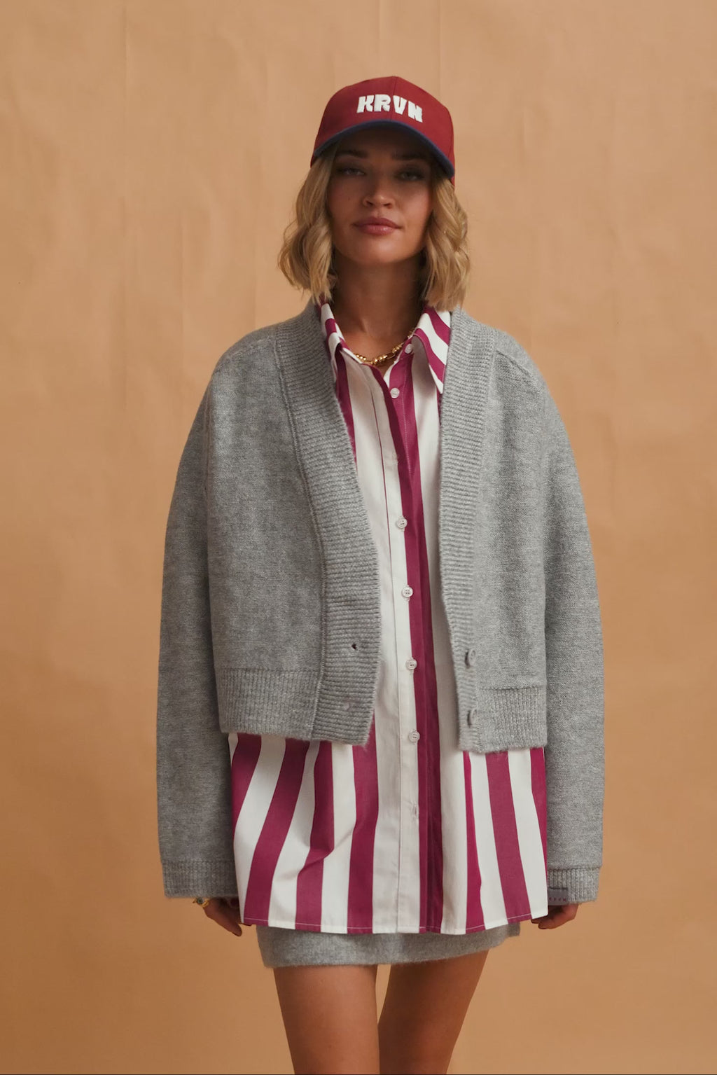 karavan clothing fashion fall winter 25 homecoming krvn collection maeve knitted cardigan grey