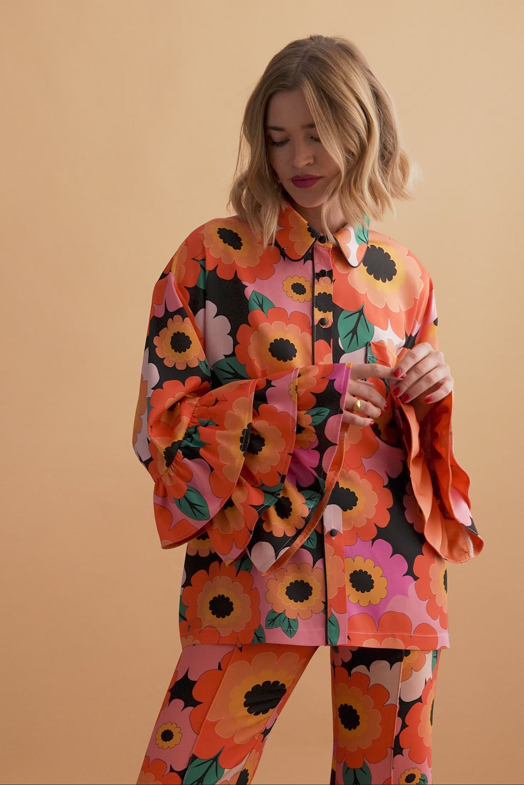 karavan clothing fashion well i did fall winter 24 25 deborah shirt daisies pink orange black