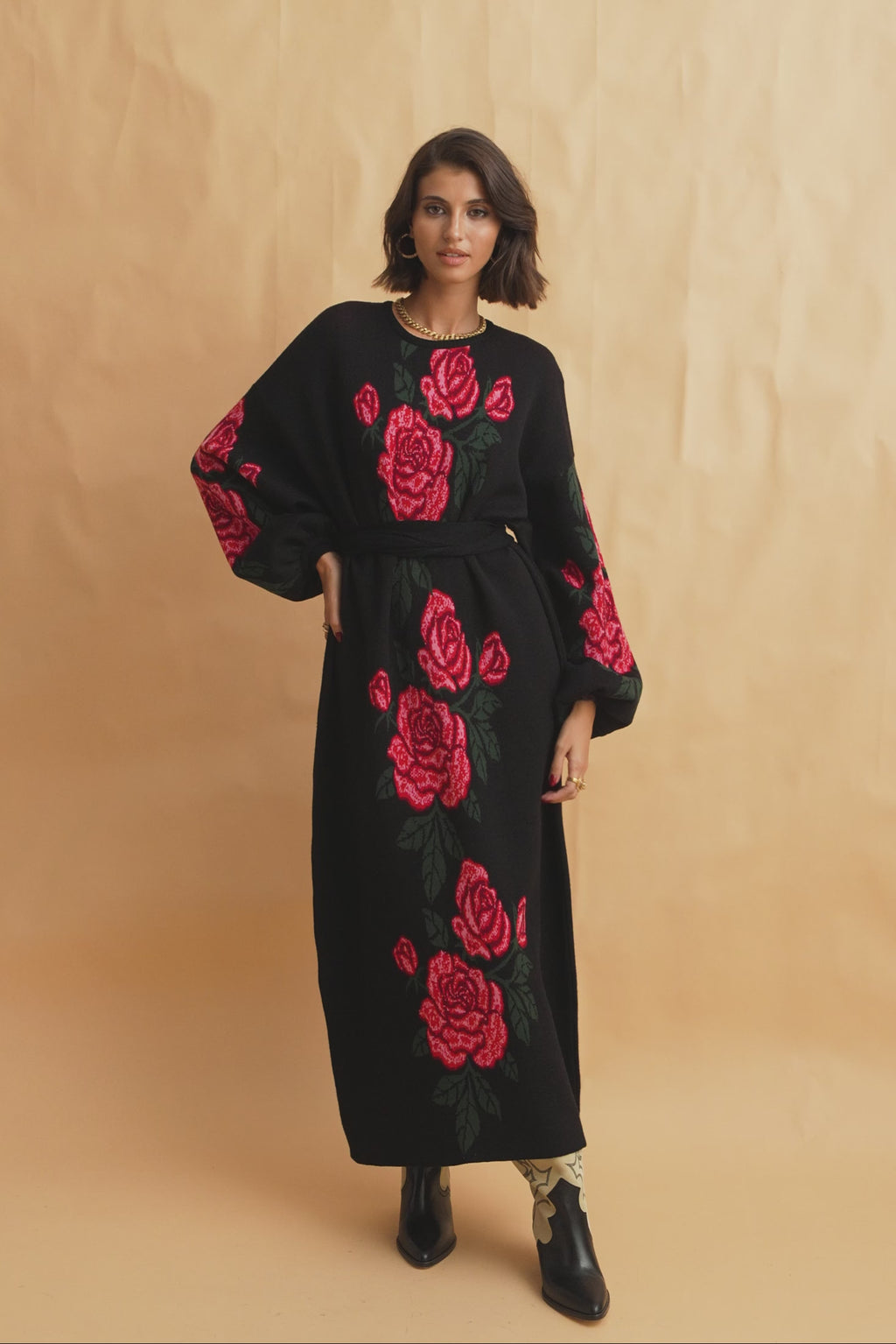 karavan clothing fashion fall winter 25 homecoming collection sybil knitted dress black roses