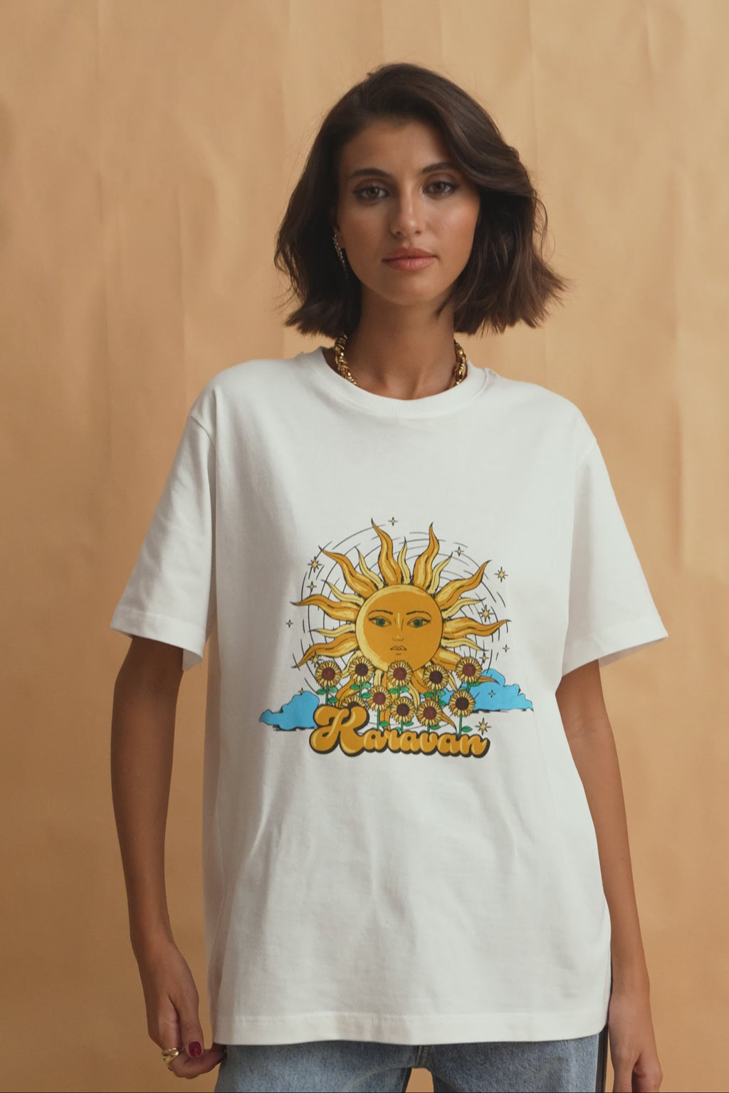 karavan clothing fashion fall winter 25 homecoming collection blake tee white sun