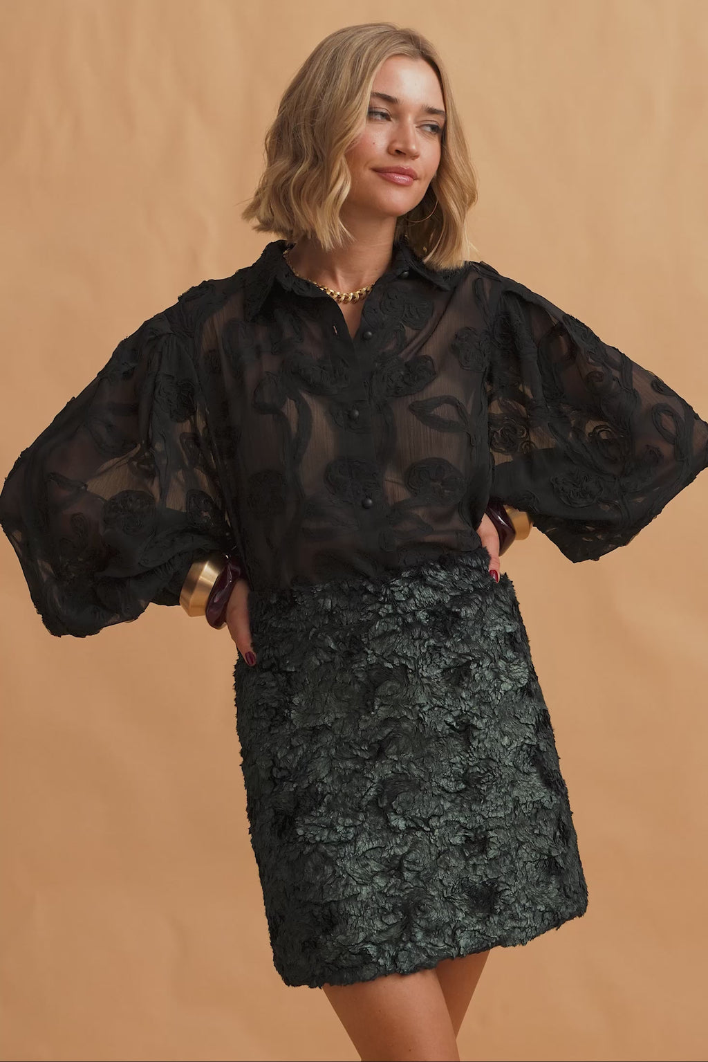 karavan clothing fashion fall winter 25 homecoming krvn collection dakota mini skirt green fur