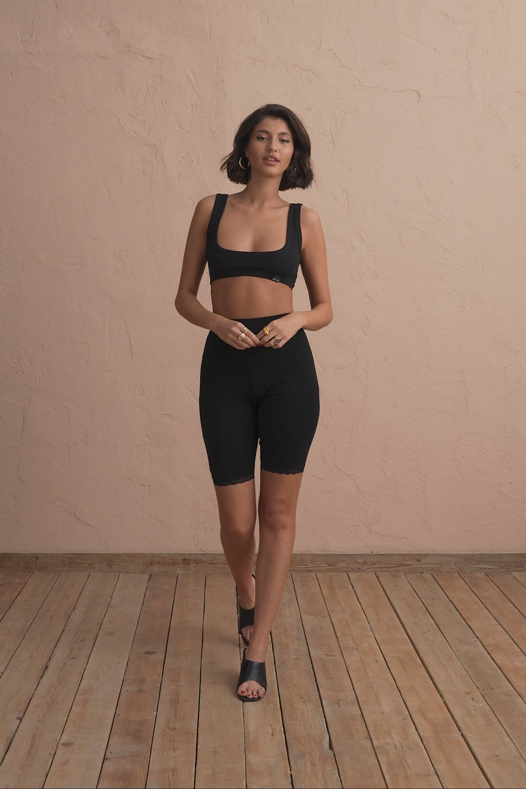 karavan clothing fashion spring summer 25 krvn enzo shorts black
