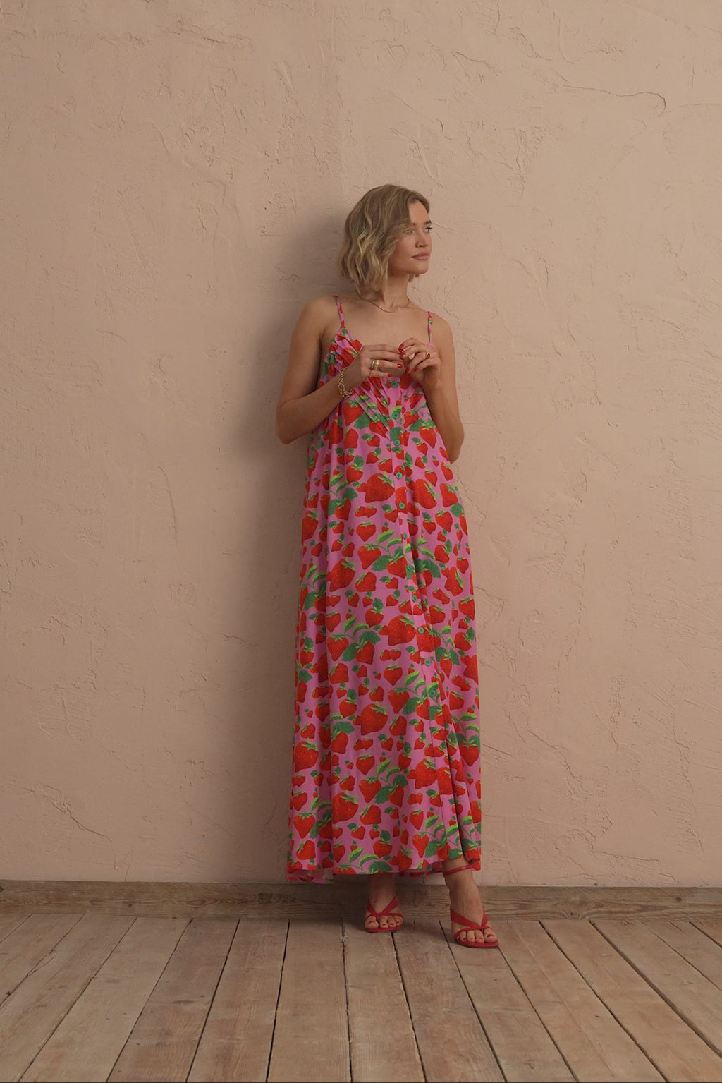 karavan clothing fashion spring summer 25 daisy dress strawberries